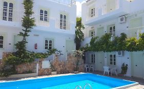 Optasia Apartments